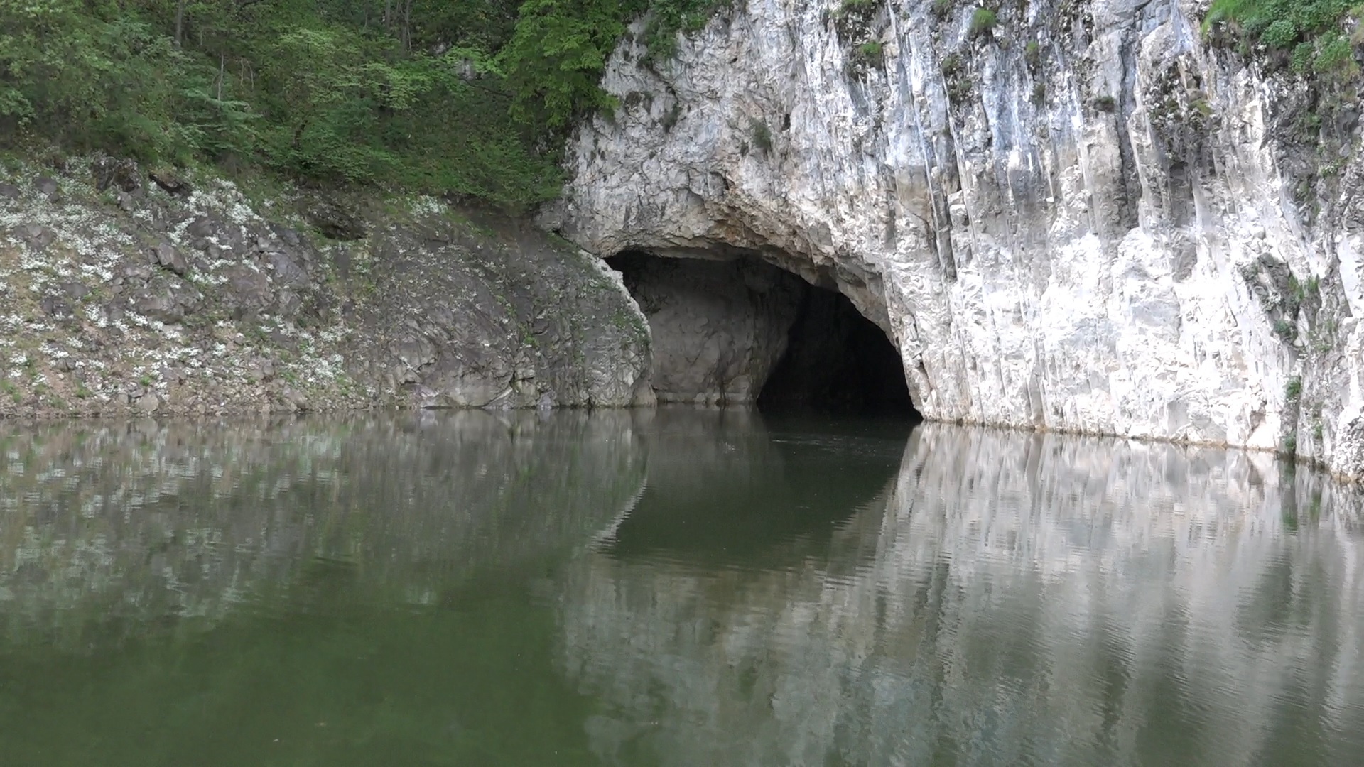 Od mekika do beloglavog supa: zašto turisti hrle na Pešter i Uvac